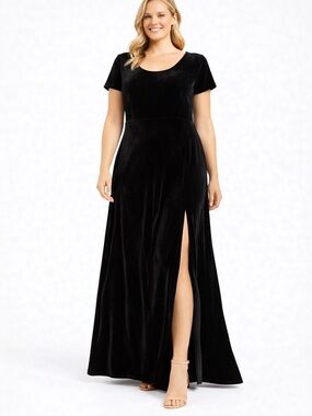 Black Velvet Short-Sleeve Maxi Dress with Side Slit